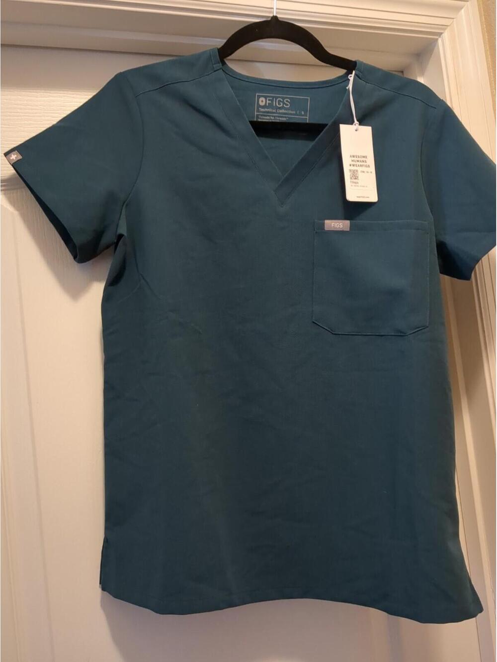 FIGS Catarina Scrub Top Women Size S Emerald Green V-Neck NWT Medicial Nursing
